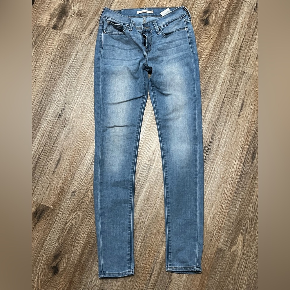Levi’s skinny jeans